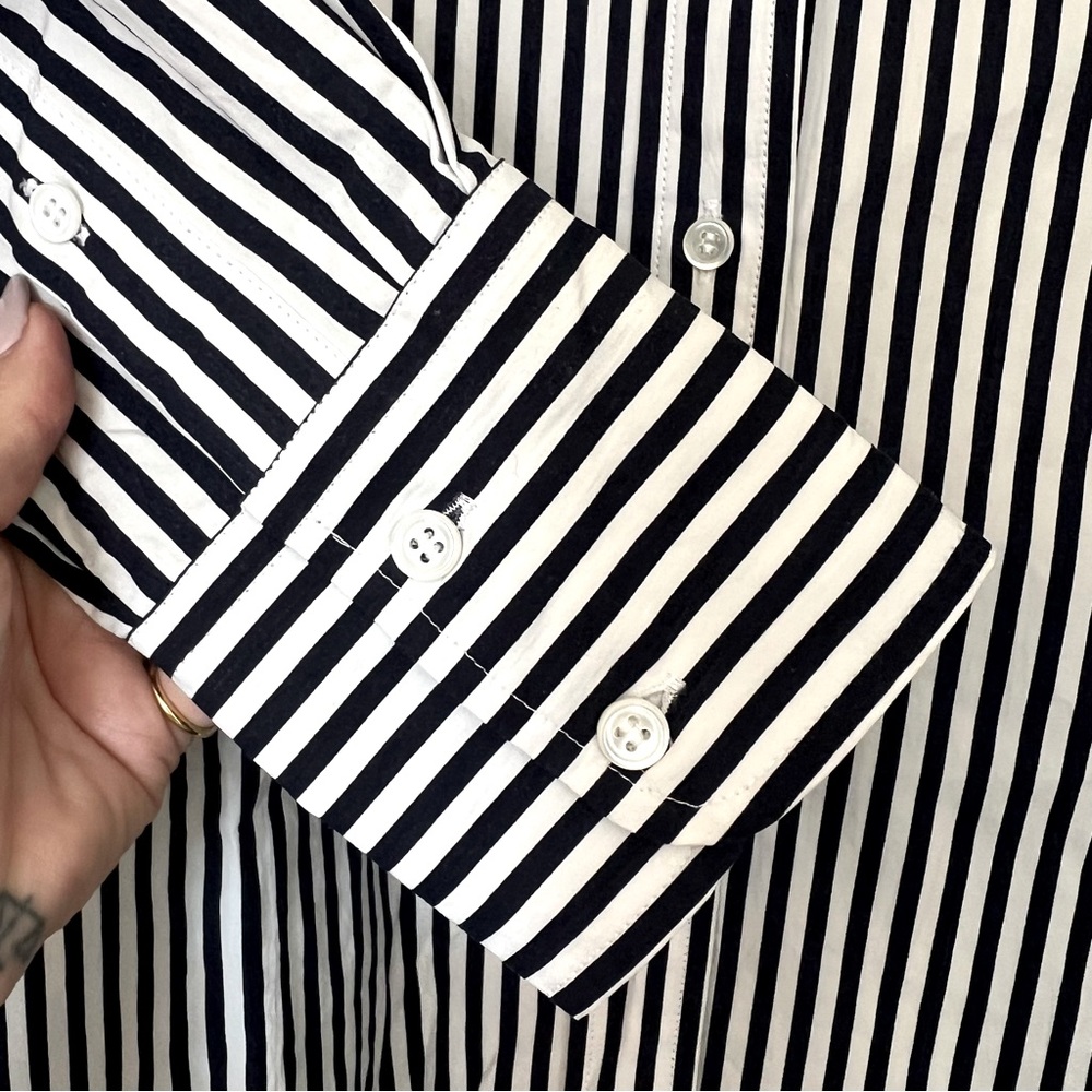 Banana Republic Dress Shirt - Picture 3 of 8